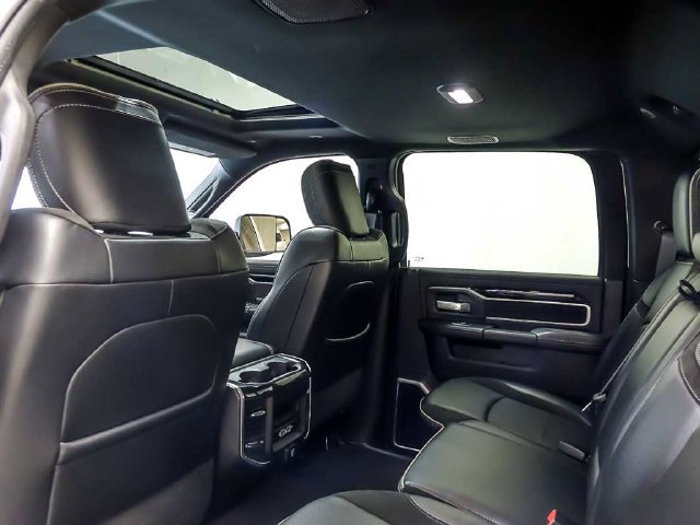 Used 2020 RAM 2500 Laramie w/ Night Edition AWD/4WD image 11