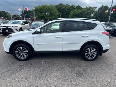 Used 2016 Toyota RAV4 XLE AWD/4WD image 4