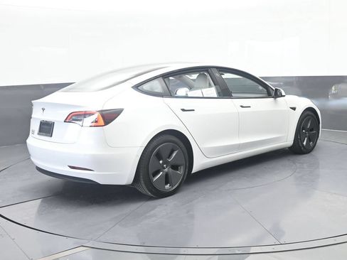 Used 2021 Tesla Model 3 Standard Range Plus RWD image 6