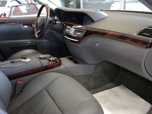 Used 2008 Mercedes-Benz S 550 4MATIC w/ AMG Sport Pkg image 48