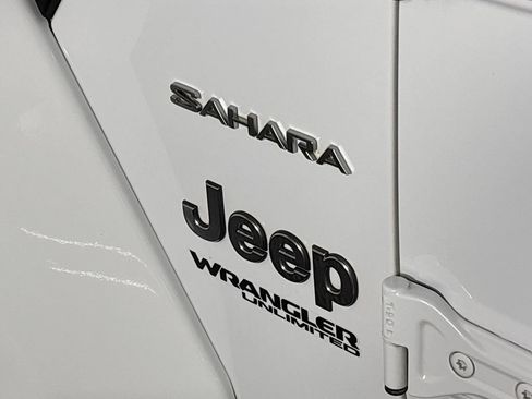 Used 2021 Jeep Wrangler Unlimited Sahara AWD/4WD image 23