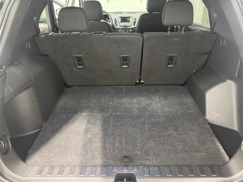 Used 2022 Chevrolet Equinox LT image 10