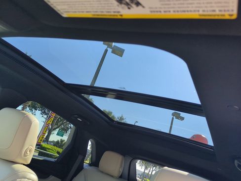 Used 2017 Cadillac XT5 Premium Luxury image 20