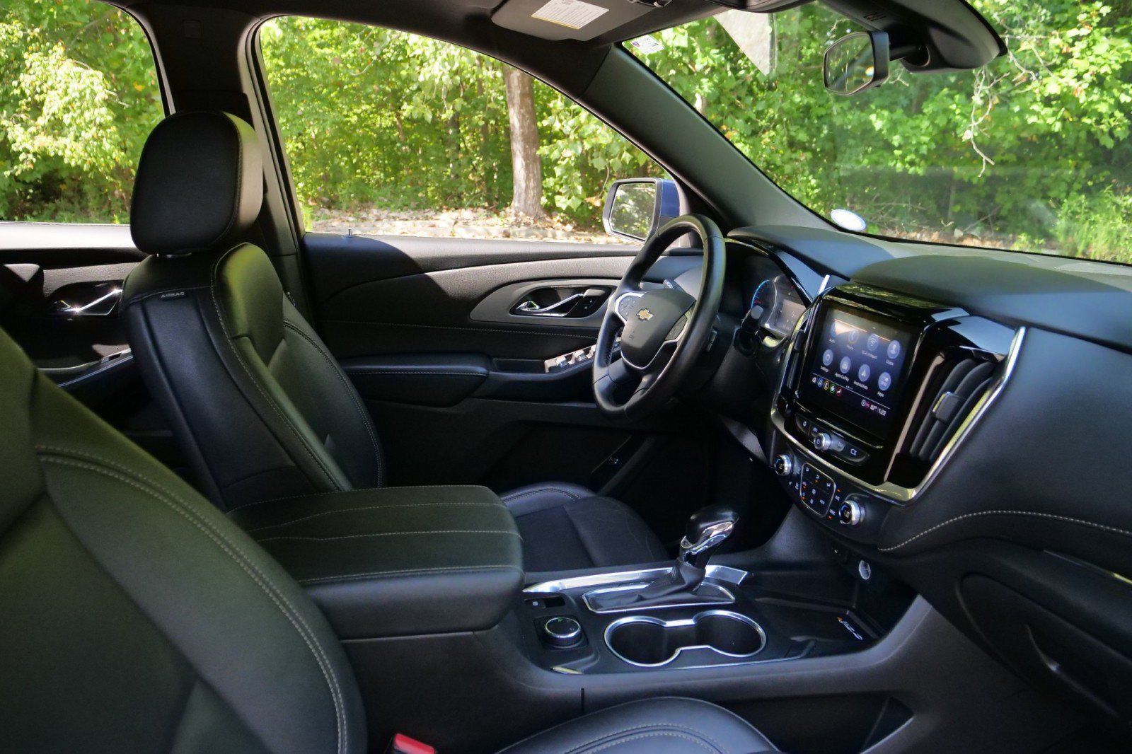 Used 2022 Chevrolet Traverse LT AWD/4WD image 38