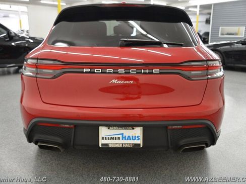 Used 2022 Porsche Macan image 10