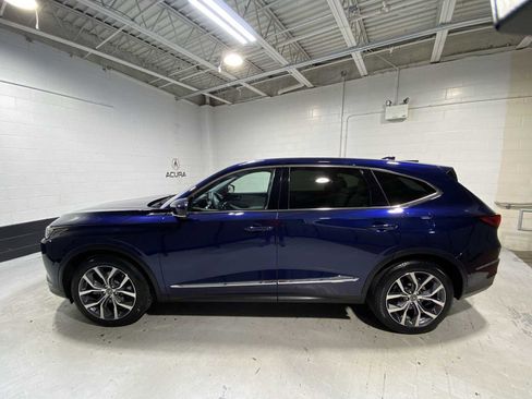 Used 2023 Acura MDX SH-AWD w/ Technology Package image 3
