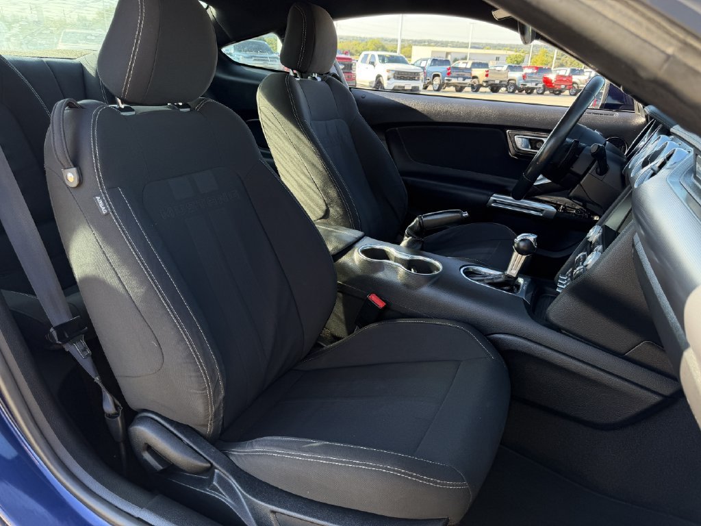 Used 2018 Ford Mustang Coupe w/ Equipment Group 101A RWD image 25