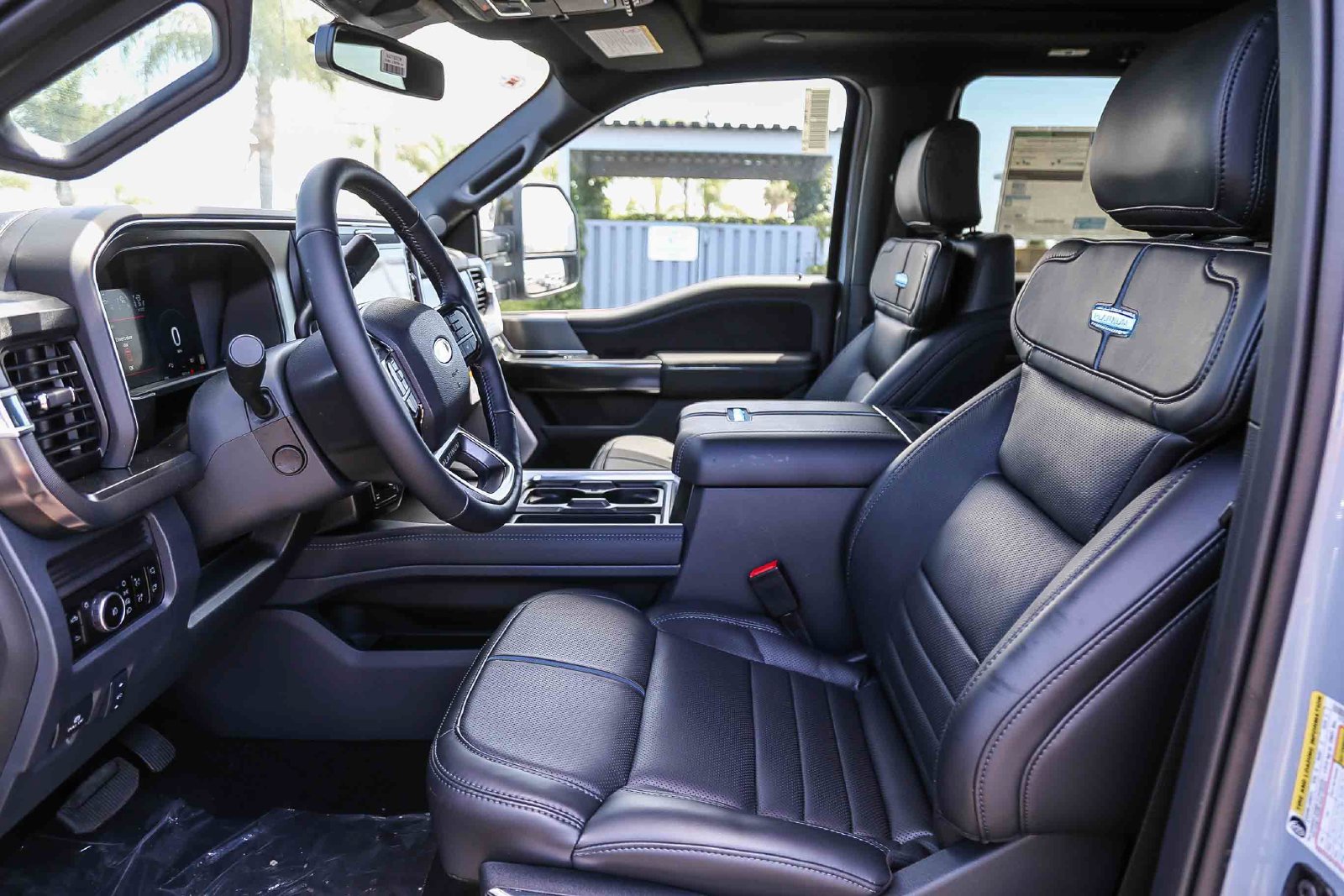 New 2026 Ford F250 Platinum w/ Tremor Off-Road Package AWD/4WD image 21