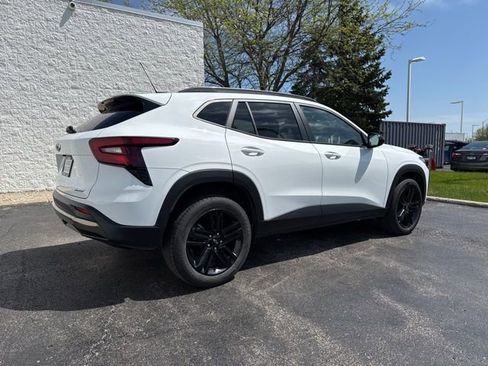 Used 2024 Chevrolet Trax ACTIV w/ Driver Confidence Package image 5