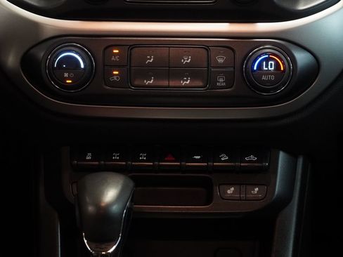 Used 2022 Chevrolet Colorado ZR2 AWD/4WD image 20