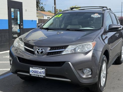 Used 2013 Toyota RAV4 XLE FWD image 18