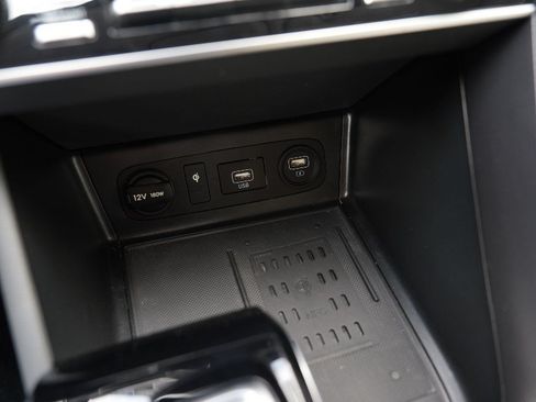 Used 2023 Hyundai Sonata Limited w/ Preferred Accessory Package FWD image 30
