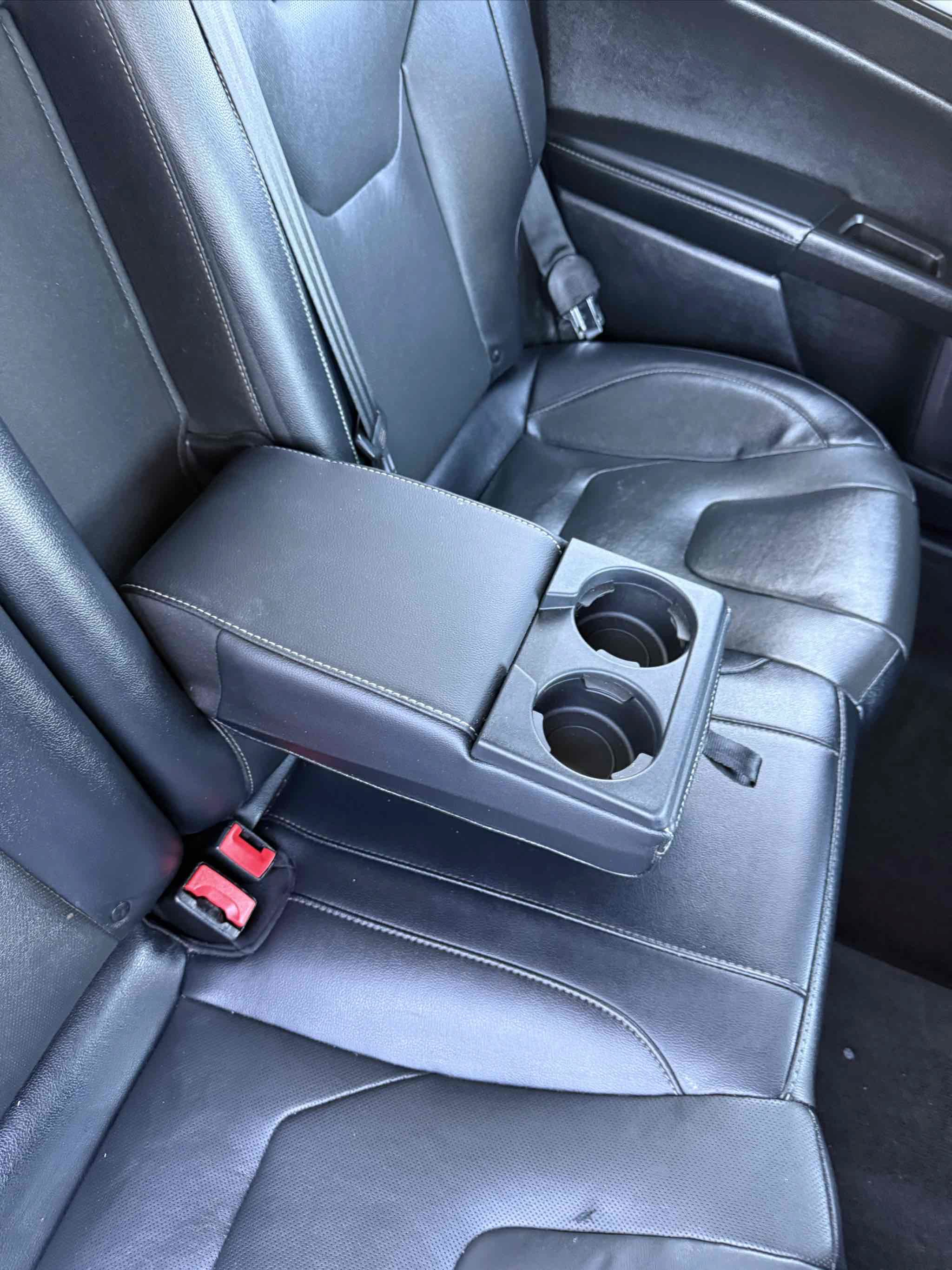 Used 2019 Ford Fusion Energi Titanium FWD image 19