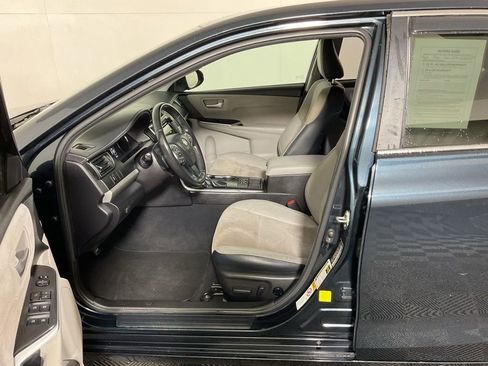 Used 2016 Toyota Camry XSE image 14