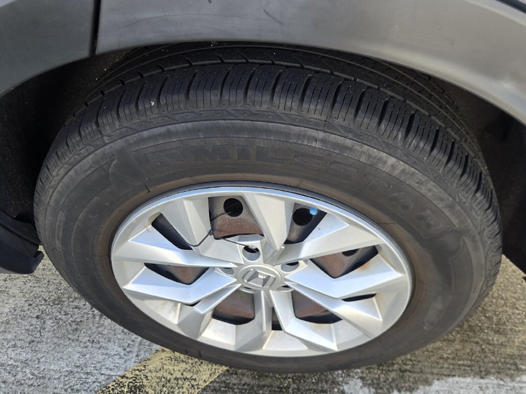 Used 2023 Honda CR-V LX image 5