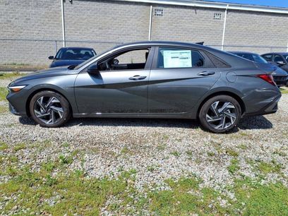 New 2025 Hyundai Elantra Sport w/ Cargo Package