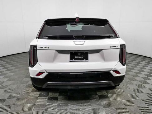 Certified 2025 Cadillac Optiq Luxury 1 AWD/4WD image 30