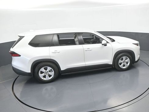 Used 2025 Toyota Grand Highlander FWD image 49