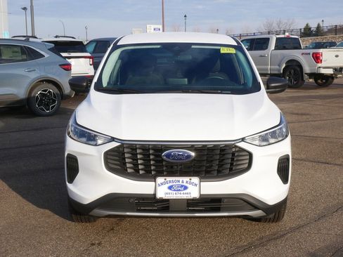 Used 2026 Ford Escape Active AWD/4WD image 2
