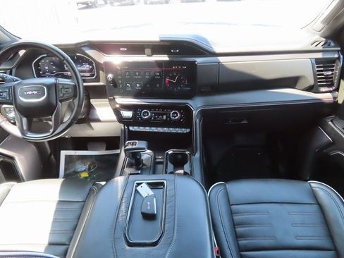 Used 2022 GMC Sierra 1500 AT4X image 28