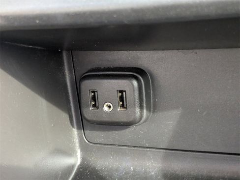 Used 2019 GMC Canyon SLT w/ Driver Alert Package image 23