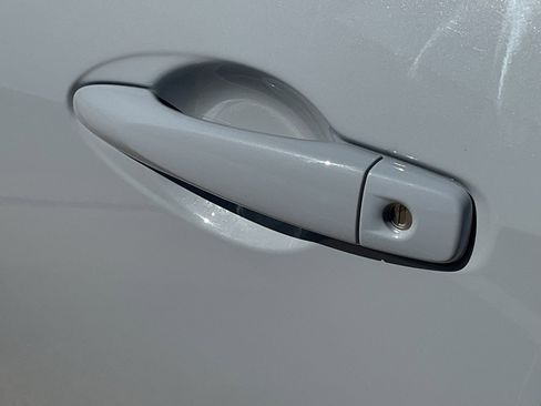 New 2025 Nissan Versa SV w/ Trunk Package image 9