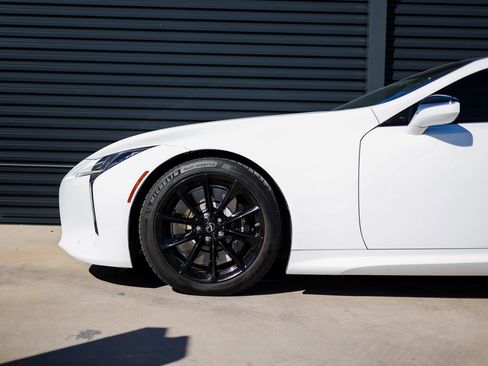 Used 2018 Lexus LC 500 Coupe image 11