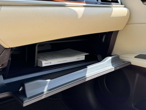 Used 2017 Lexus ES 350 w/ Navigation System Package FWD image 12
