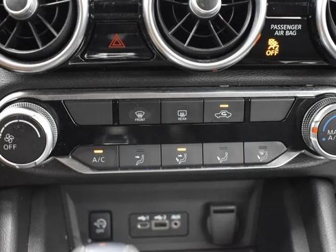 Used 2024 Nissan Sentra SV image 32