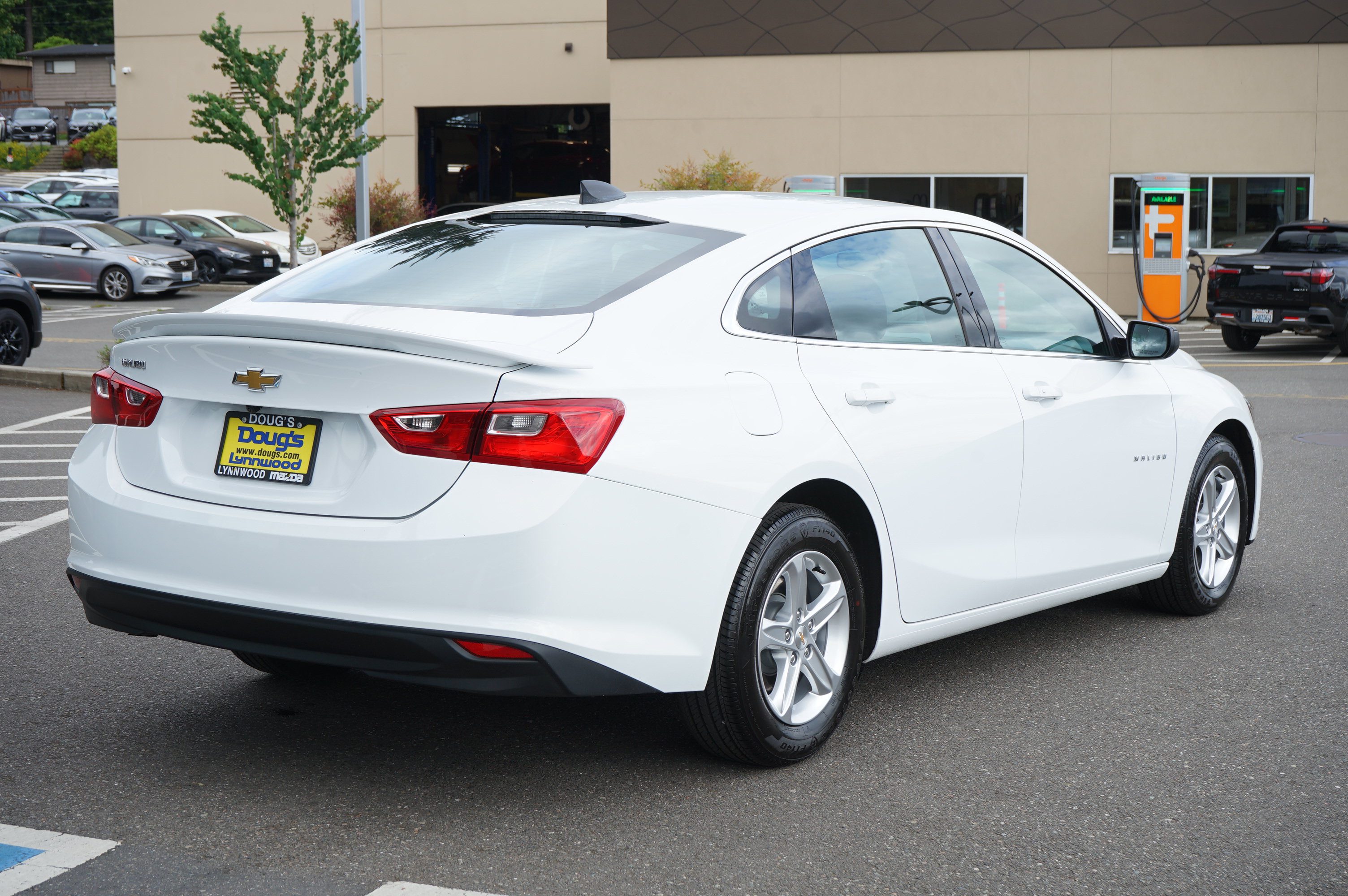 Used 2022 Chevrolet Malibu LS w/ LPO, Floor Liner Package FWD image 3