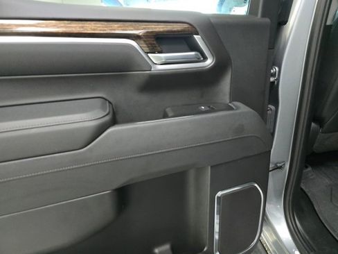Used 2025 GMC Sierra 1500 Elevation w/ Elevation Premium Package image 9