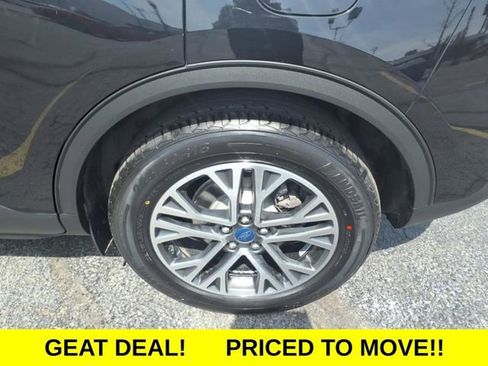 Used 2020 Ford Escape SEL image 9
