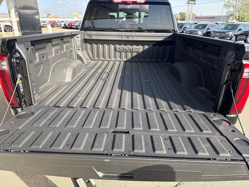 Certified 2026 GMC Sierra 2500 Denali Ultimate AWD/4WD image 12