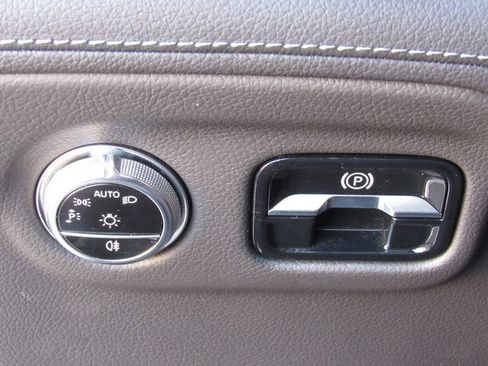 Used 2023 Mercedes-Benz EQS 450+ SUV w/ AMG Line Exterior Package image 36