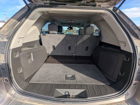 Used 2012 Chevrolet Equinox LT w/ Driver Convenience Package image 9