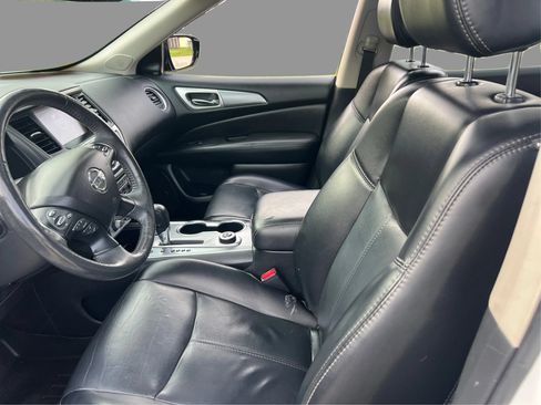 Used 2017 Nissan Pathfinder SL w/ SL Premium Package AWD/4WD image 10