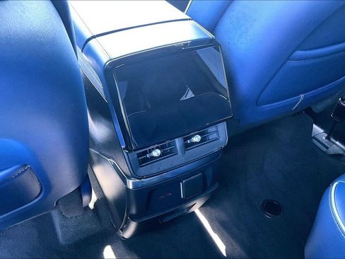 Certified 2026 Cadillac Vistiq Premium Luxury image 10