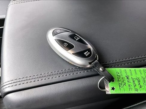 Used 2025 Hyundai Santa Fe Calligraphy image 11