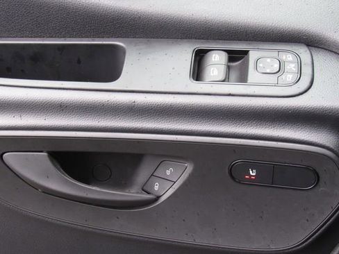 Used 2022 Mercedes-Benz Sprinter 144 Cargo image 38