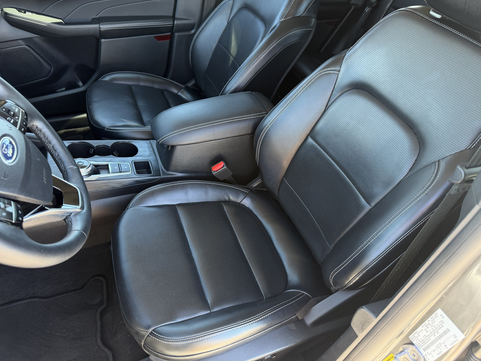 Used 2023 Ford Escape Platinum FWD image 16