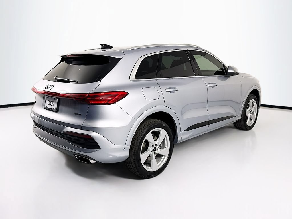 Used 2026 Audi Q5 Premium Plus w/ Premium Plus AWD/4WD image 5