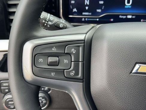 Used 2024 Chevrolet Silverado 2500 LTZ w/ LTZ Convenience Package AWD/4WD image 11