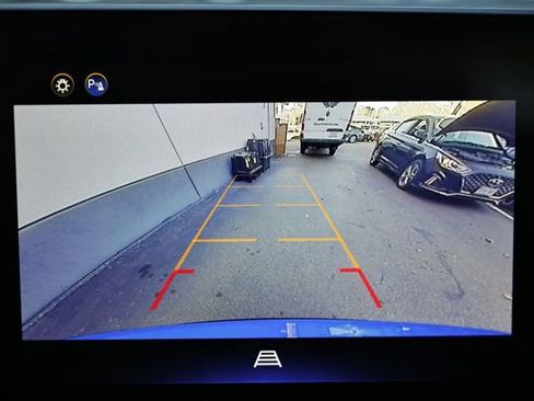 Used 2025 Chevrolet Equinox RS image 35