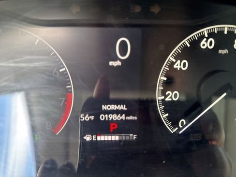 Used 2023 Honda HR-V LX image 13