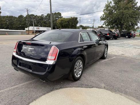 Used 2012 Chrysler 300 Limited image 6