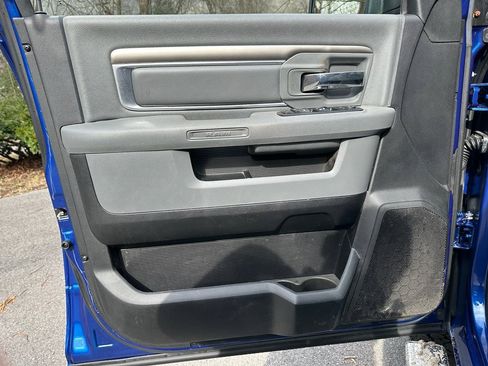 Used 2017 RAM 1500 Big Horn image 9