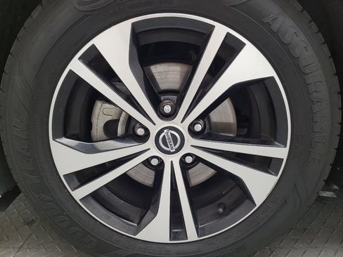 Used 2021 Nissan Sentra SV FWD image 31