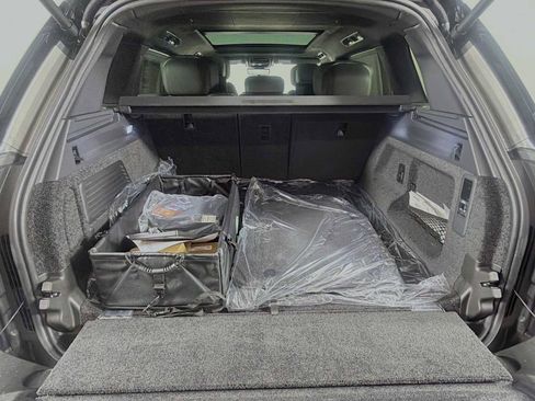 New 2026 Land Rover Range Rover Long Wheelbase Autobiography image 26