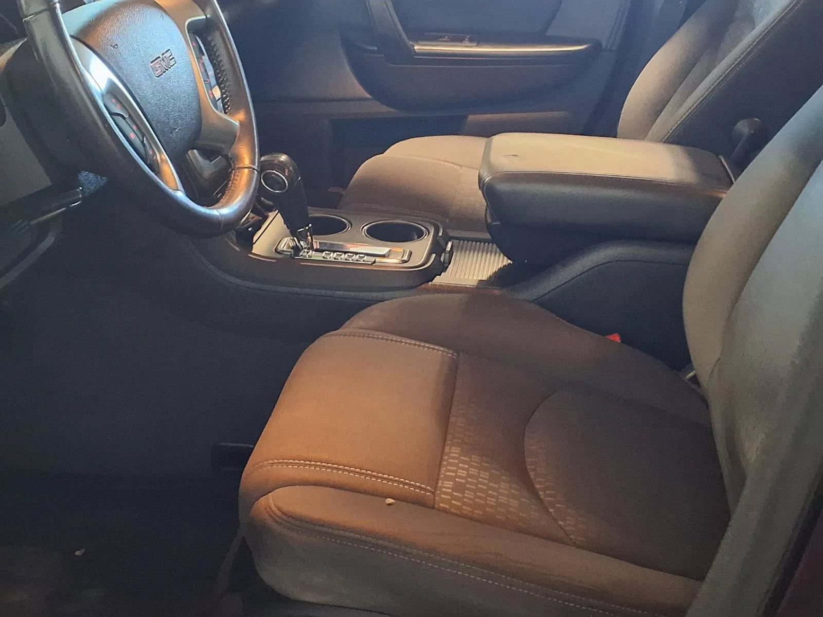 Used 2014 GMC Acadia SLE AWD/4WD image 17