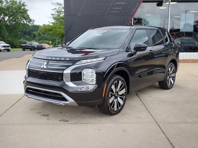 New 2025 Mitsubishi Outlander SE